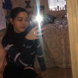 Meet your Posher, Julia